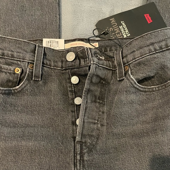 Levi’s high rise jeans - Picture 4 of 11